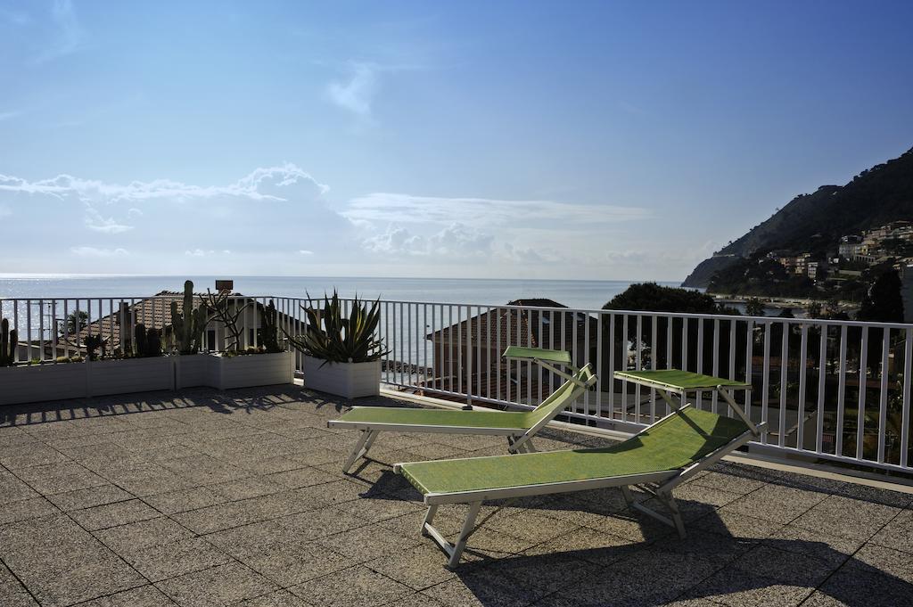 Hotel Garden Laigueglia Eksteriør bilde