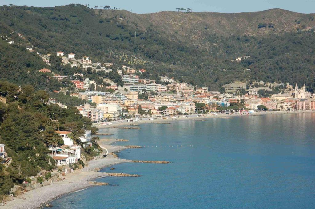 Hotel Garden Laigueglia Eksteriør bilde